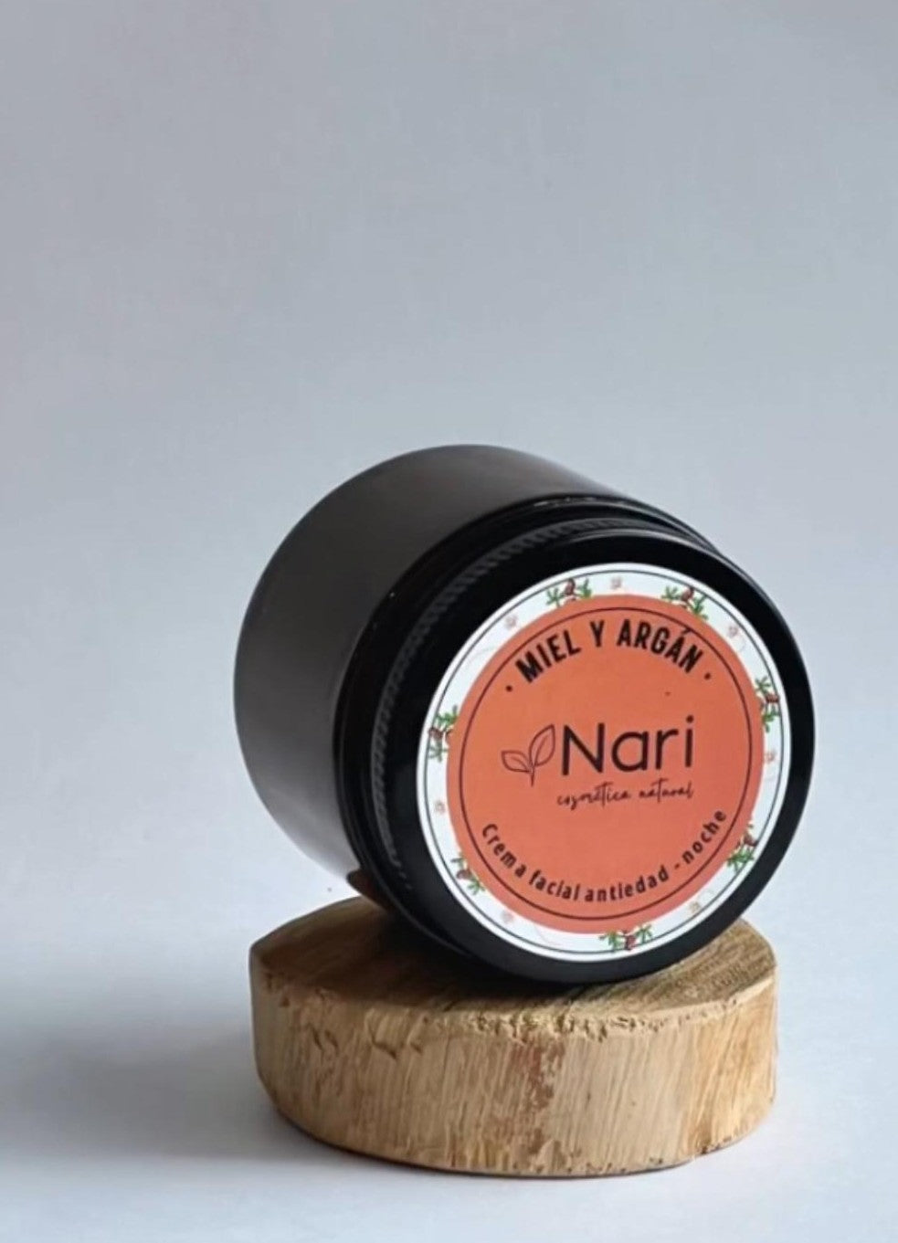 Crema facial anti edad de  miel y argán